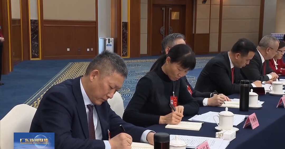 20240306-3-全国人大代表李长东：加快发展方式绿色转型，，，，，，，助力实现“双碳”目标.png